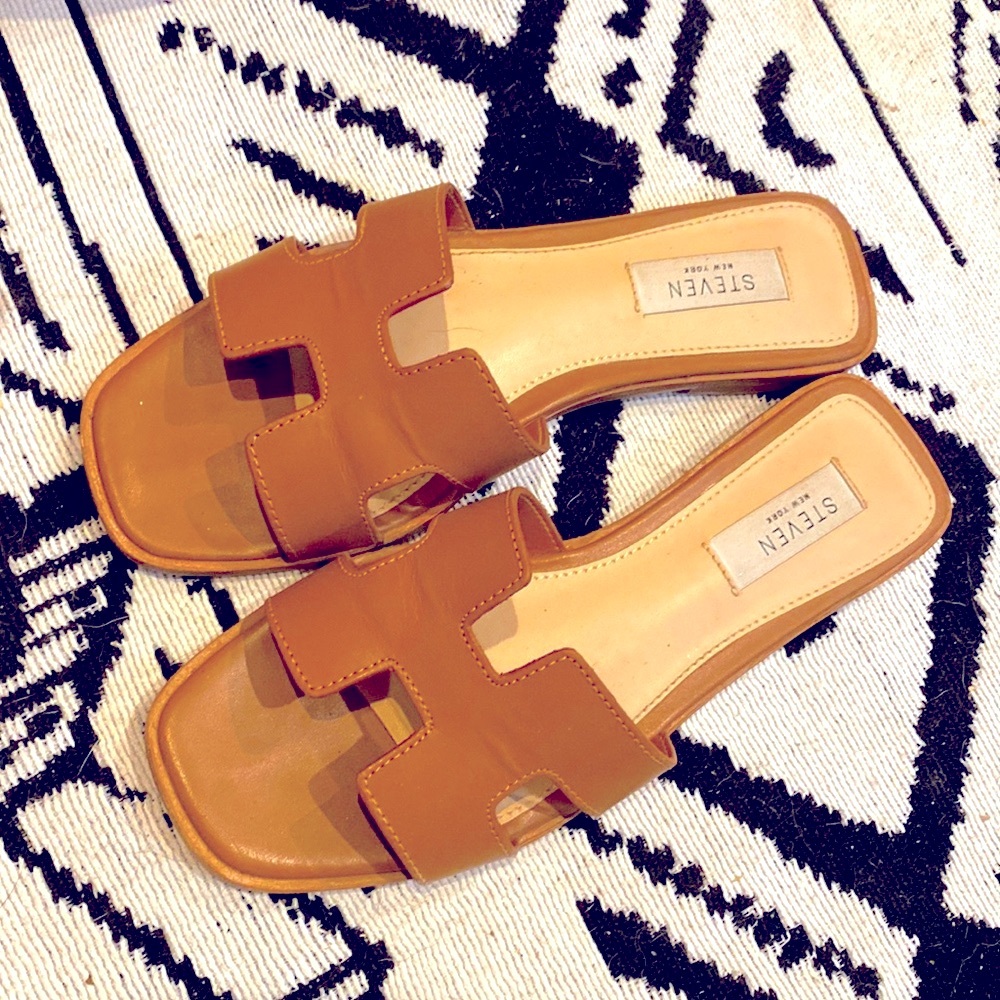 Genuine leather H Sandal